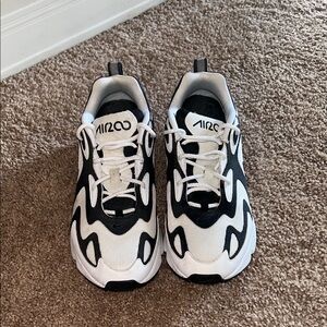 Nike Air Max 200- Women's Size 9